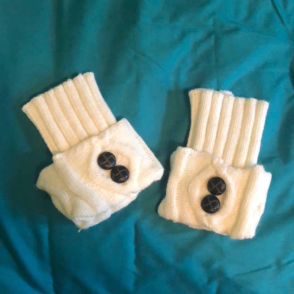 White Knit Wrist Warmers